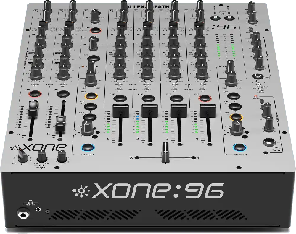 Allen & Heath XONE-96 Consoles Club - 6+2 voies stéréo, double carte son Offre Spéciale