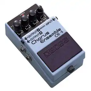 Super Prix Boss CE-5 - Pédale Chorus Stéréo