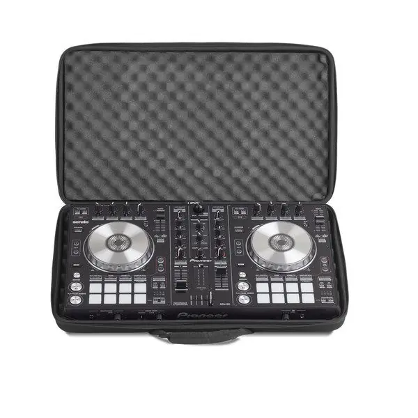Nouveauté UDGCreator Controller Hardcase Large Black MK2 - U8302BL