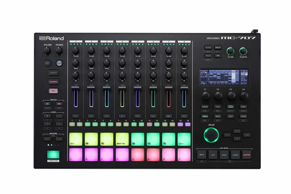 Retour Gratuit Roland MC-707 Sampleur