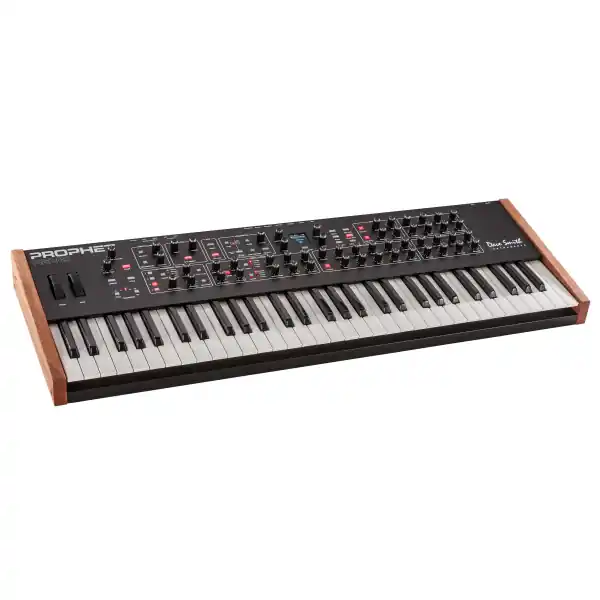 SequentialProphet Rev2 8-v Keyboard Petit Prix