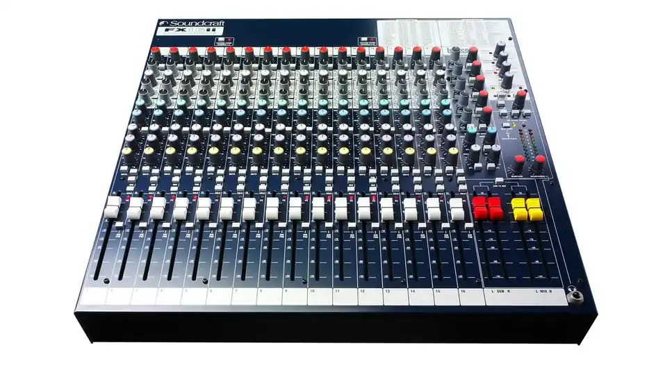 Soundcraft Console FX 16 voies mono, 2 voies stéréo, 4 aux, effet Jusqu'à Épuisement Des Stocks