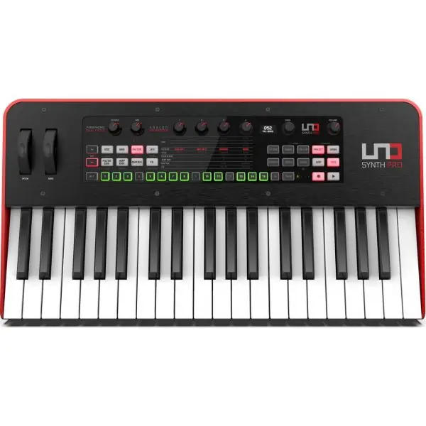 IK MultimediaUNO Synth Pro Offre Spéciale