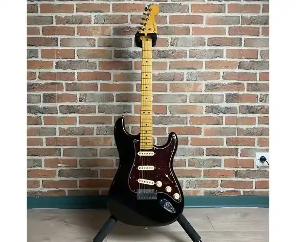 AMERICAN ULTRA STRATOCASTER TEXAS TEA AVEC KIT FENDER TEXAS SPECIAL + ETUI Authentique