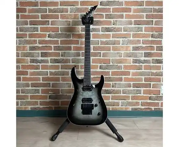 PRO PLUS SERIES DINKY™ DKAQ, EBONY FINGERBOARD, GHOST BURST Retour Gratuit
