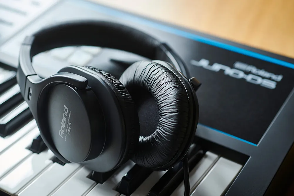 Roland CASQUE RH-5 Offre Limitée