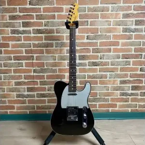 Usine Directe AMERICAN ULTRA TELECASTER RW TEXAS TEA + ETUI