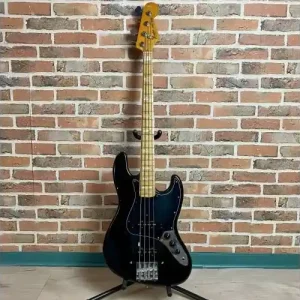 Haute Qualité JAZZ BASS 1977 BLACK MN + ETUI MARRON + CHEVALET BADASS II