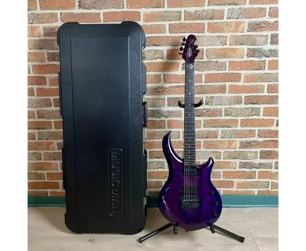 MAJESTY MONARCHY MAJESTIC PURPLE + ETUI + ACCESSOIRES Acheter En Ligne