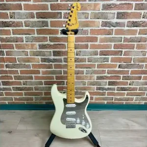 NILE RODGERS MN HITMAKER + ETUI Dernier Modèle
