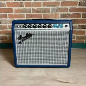 Livraison Express VIBRO CHAMP REVERB NAVY BLUE LIMITED EDITION