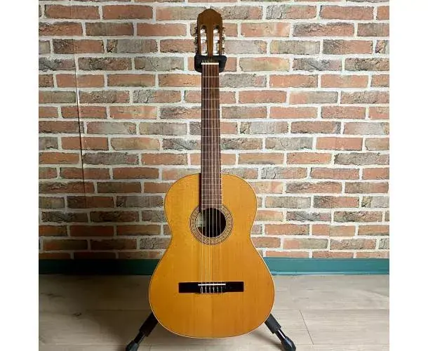 Commande En Gros JOSE LUIS POSTIGO + SOFT CASE