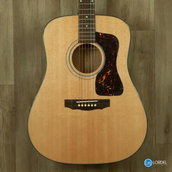 Haute Qualité Guitare folk Guild D40 natural