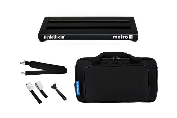 Promotion Saisonnière Pedaltrain Metro 16 Pedal Board with Soft Case